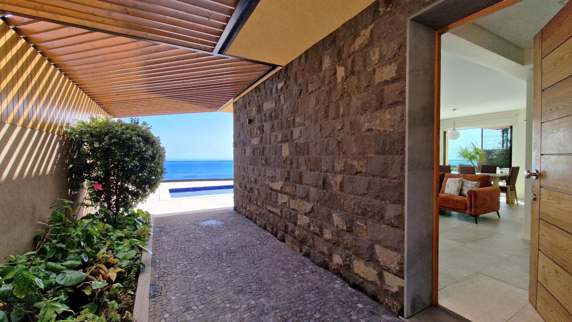 Eden Sun - A Modern Luxury Villa With A Panoramic View Prazeres Exterior photo