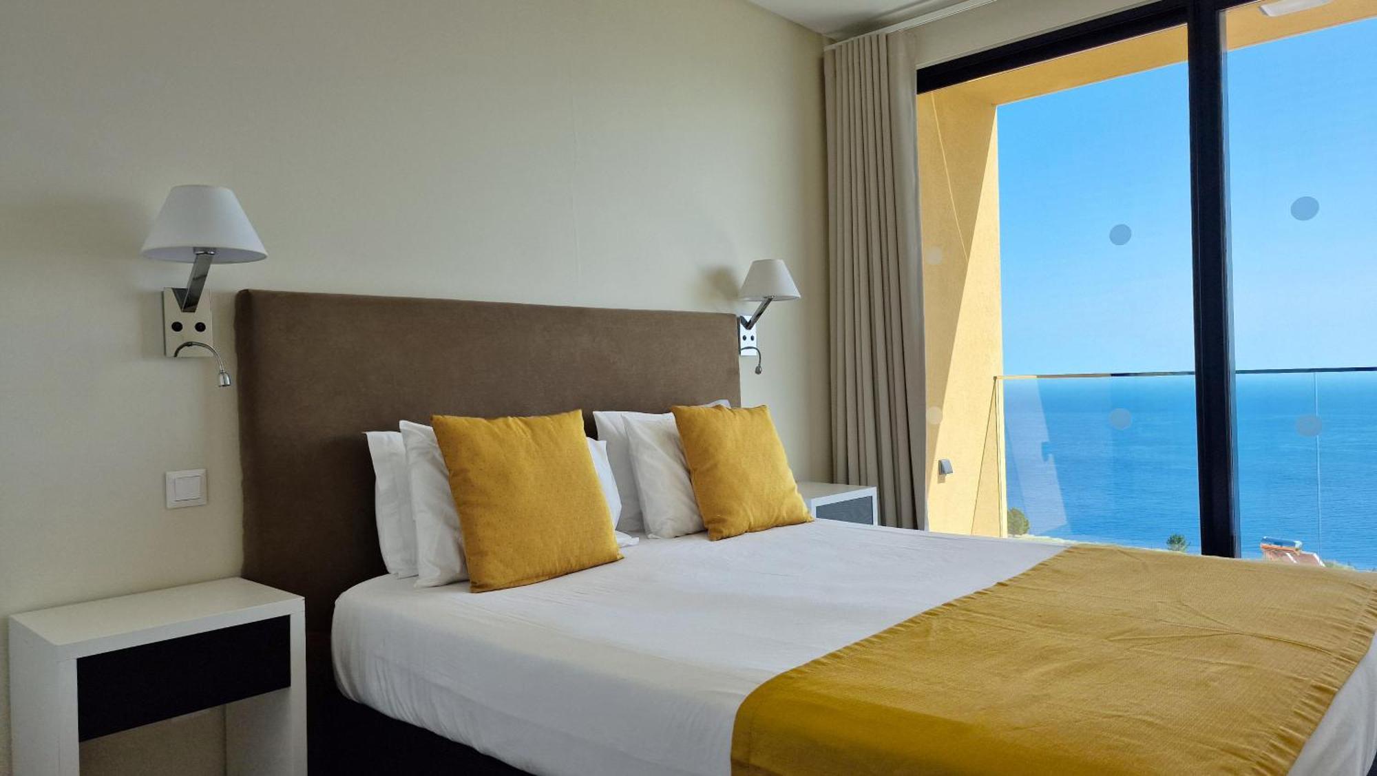 Eden Sun - A Modern Luxury Villa With A Panoramic View Prazeres Exterior photo