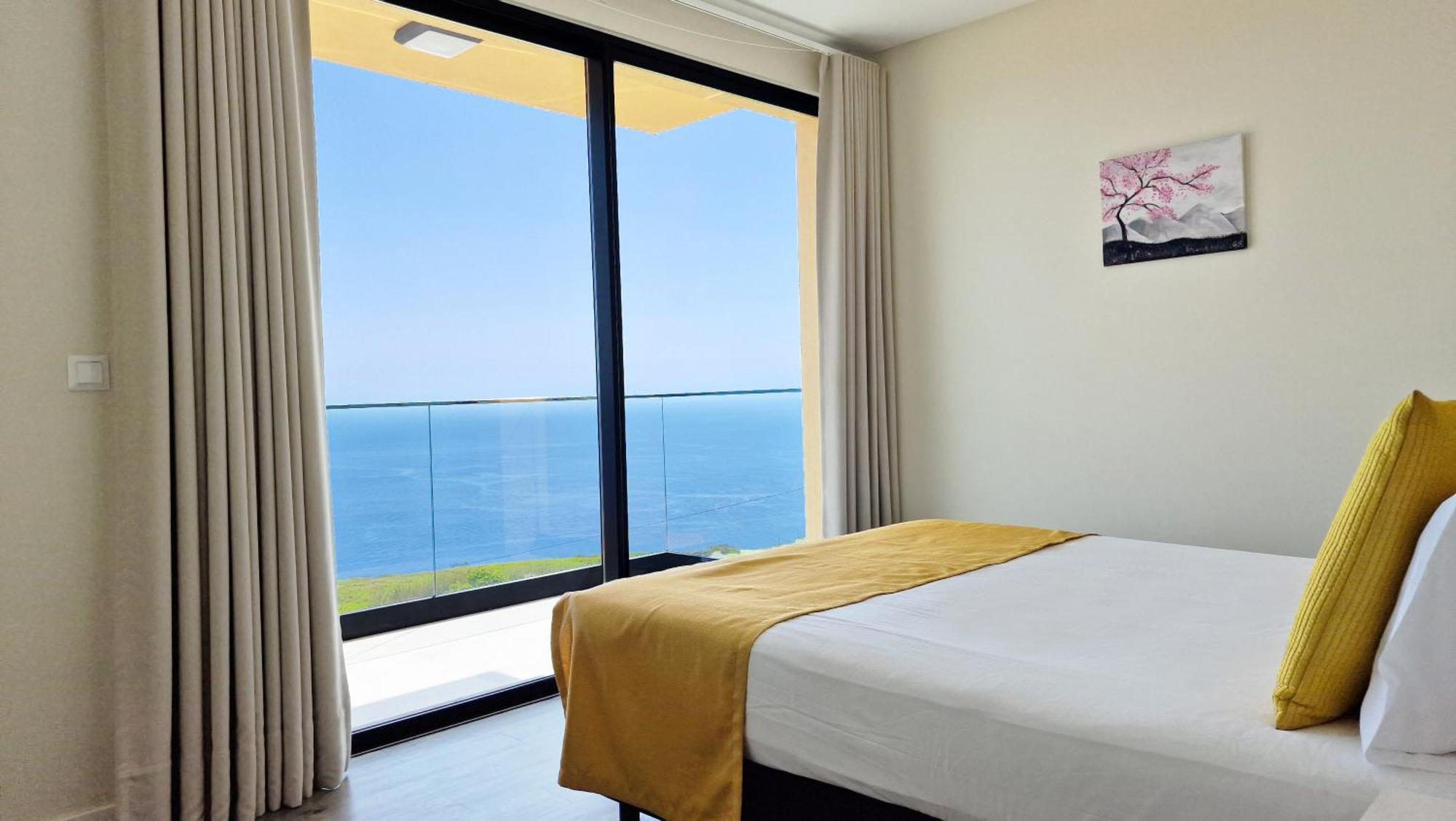 Eden Sun - A Modern Luxury Villa With A Panoramic View Prazeres Exterior photo