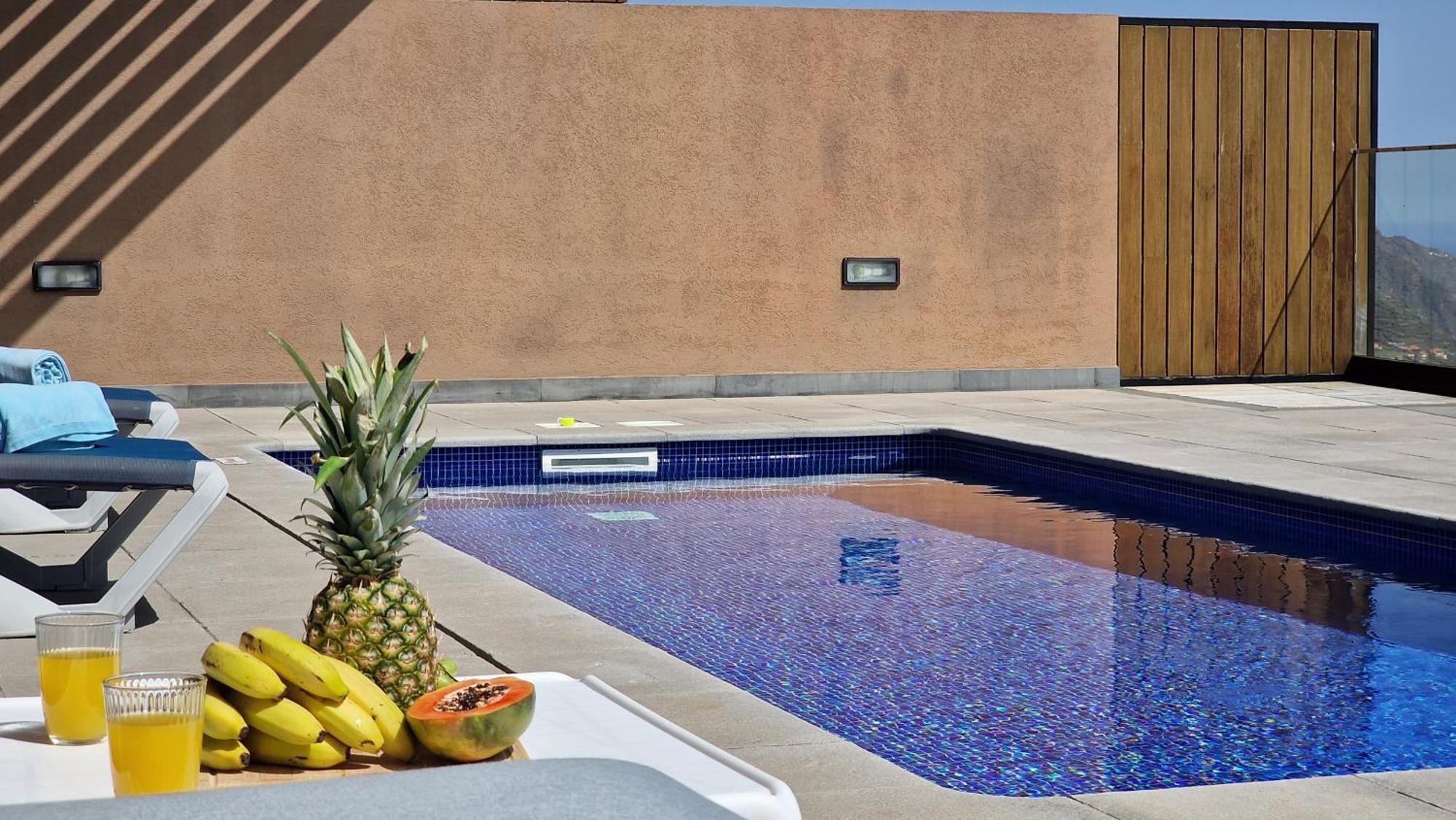 Eden Sun - A Modern Luxury Villa With A Panoramic View Prazeres Exterior photo