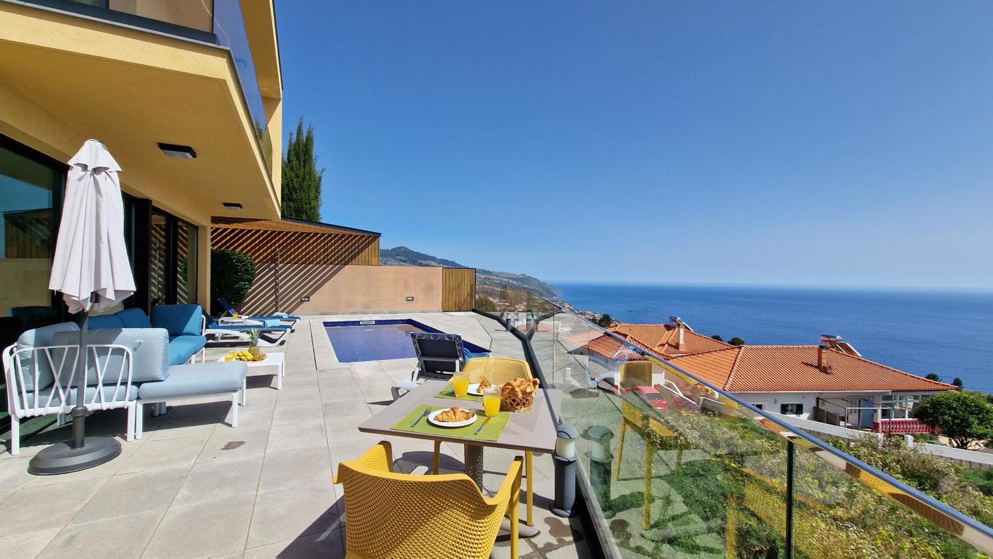 Eden Sun - A Modern Luxury Villa With A Panoramic View Prazeres Exterior photo
